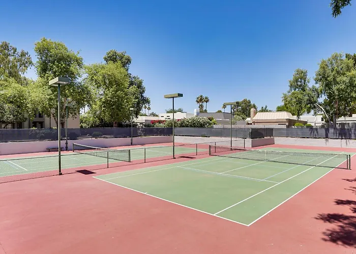 Sleek Condo: Walk To Biltmore Fashion Park * Phoenix