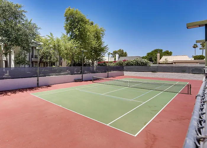 Sleek Condo: Walk To Biltmore Fashion Park Phoenix